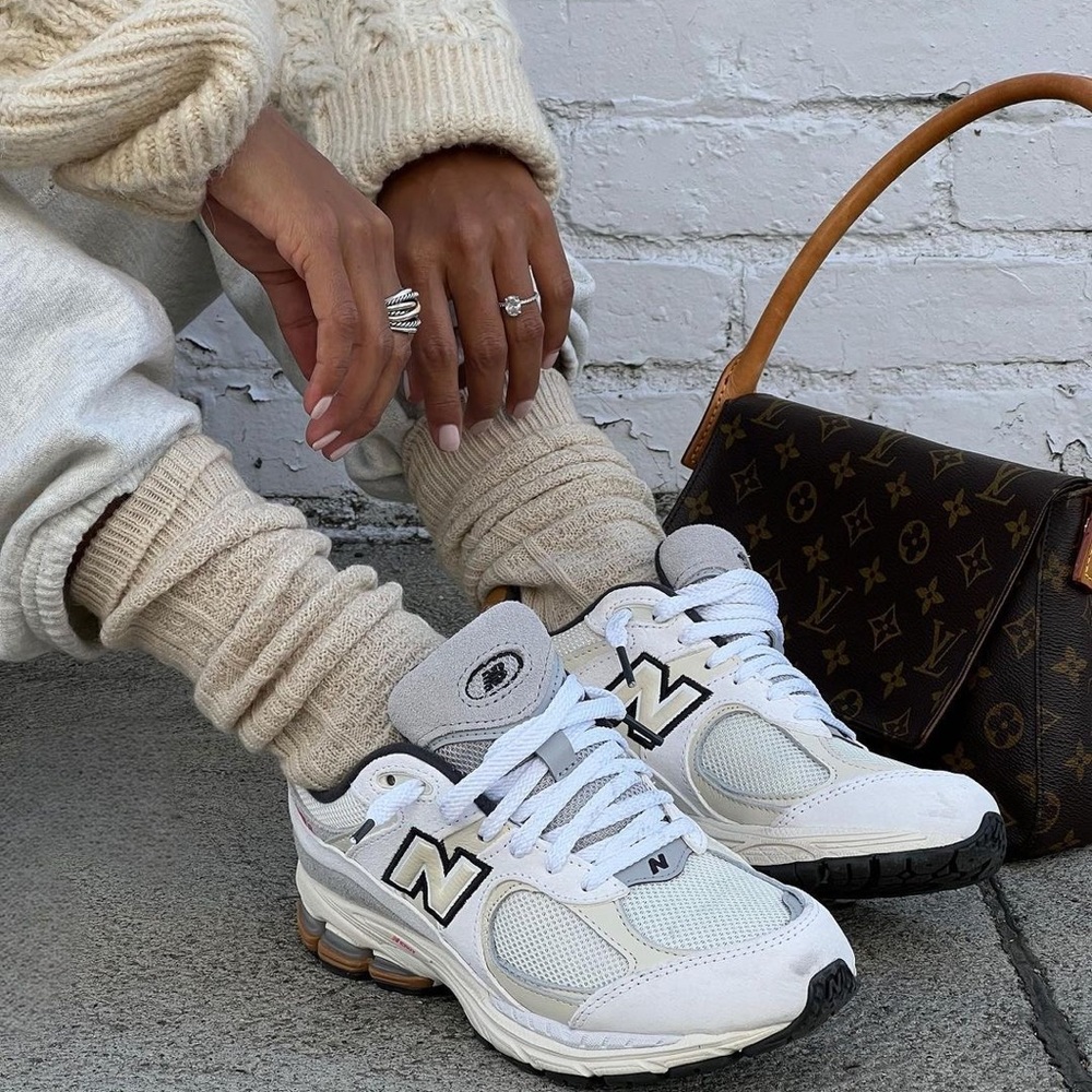 New Balance x Bandier 2002R